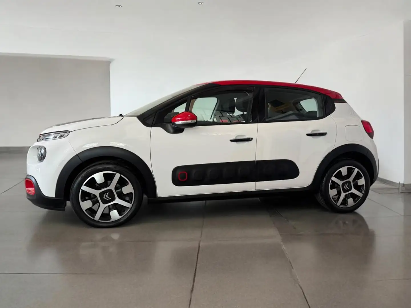 Citroen C3 PureTech 110 S&S Shine Blanc - 1