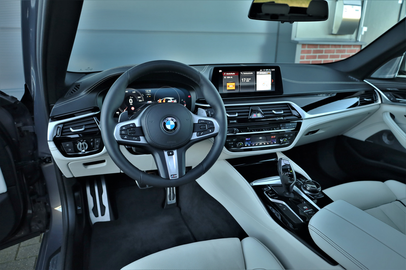 BMW 540 5-serie Touring 540i xDrive High Executive M-Sport — photo 4