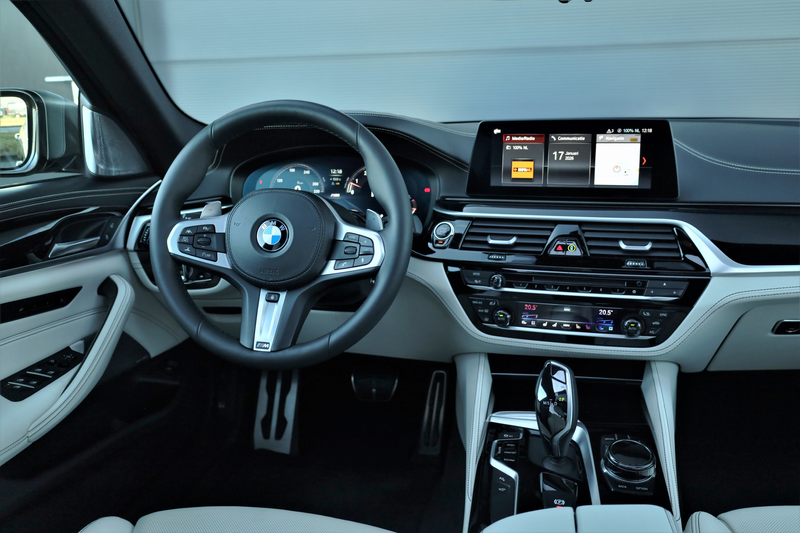 BMW 540 5-serie Touring 540i xDrive High Executive M-Sport — photo 12