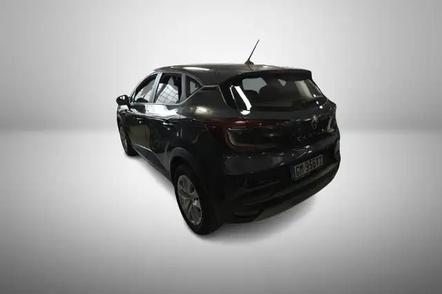 Renault Captur view 3