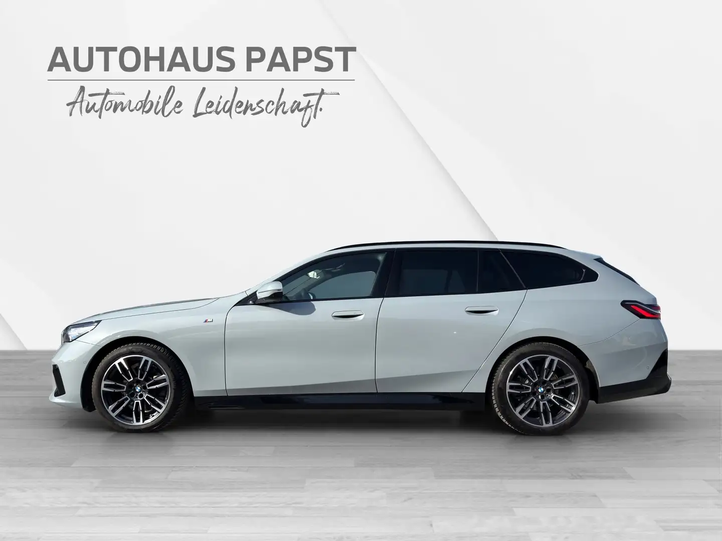 BMW 520 *** M-SPORT *** NP 93.500 *** MEGA AUSSTATTUNG *** Grau - 2
