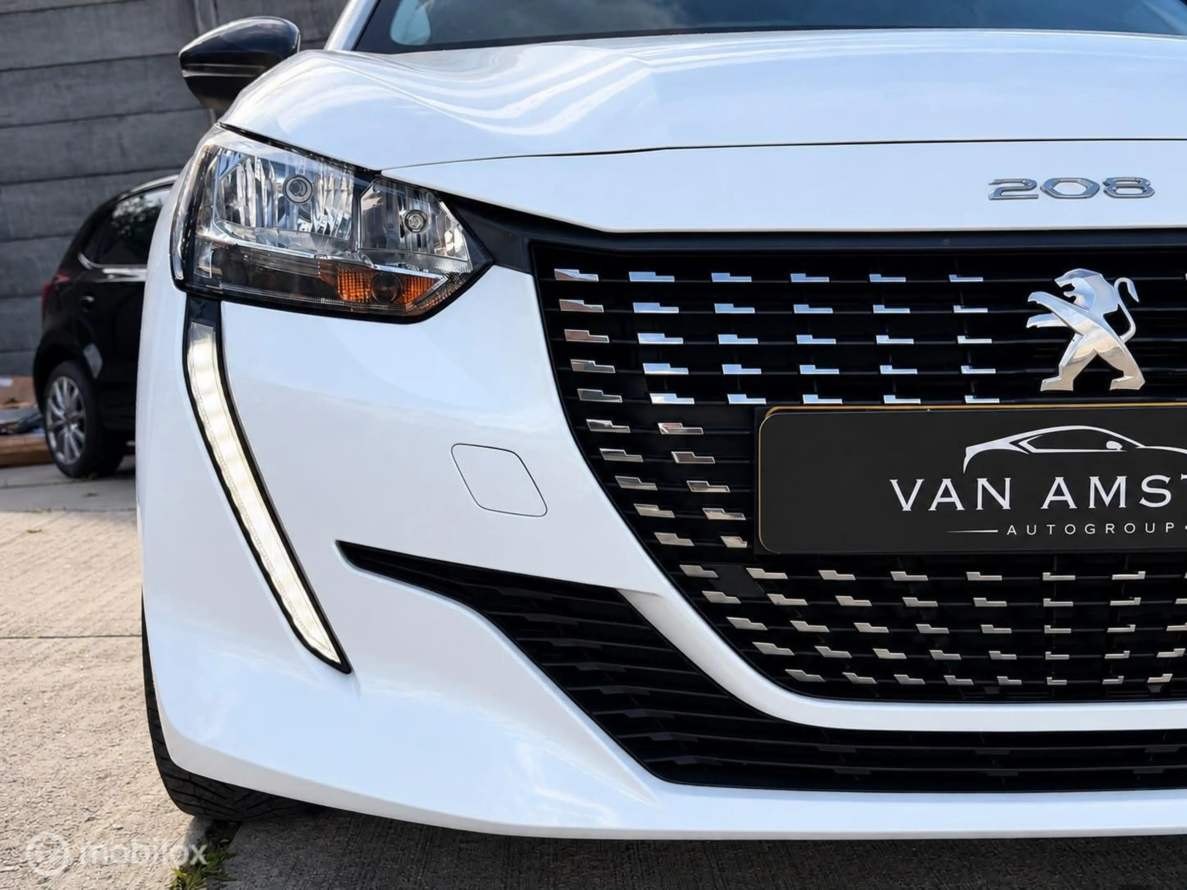 Peugeot 208 1.2 PureTech Active — photo 8