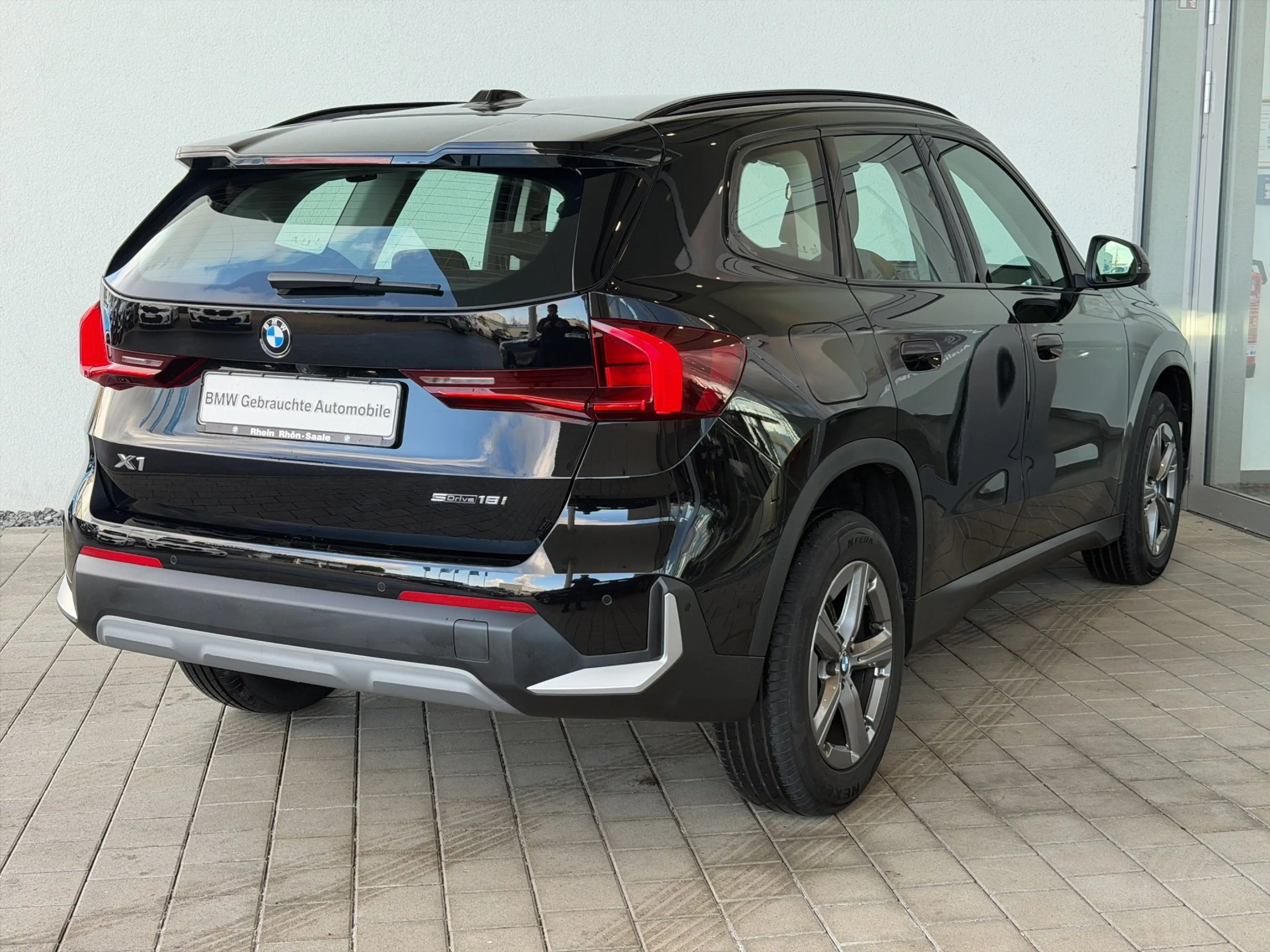 BMW X1 sDrive18i AHK.Driving A.SH.ParkA.DAB.LRheiz. — photo 4