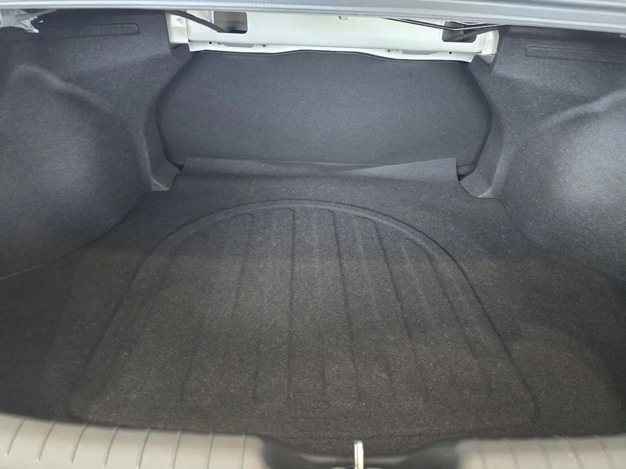 Hyundai ELANTRA снимка Hyundai ELANTRA
