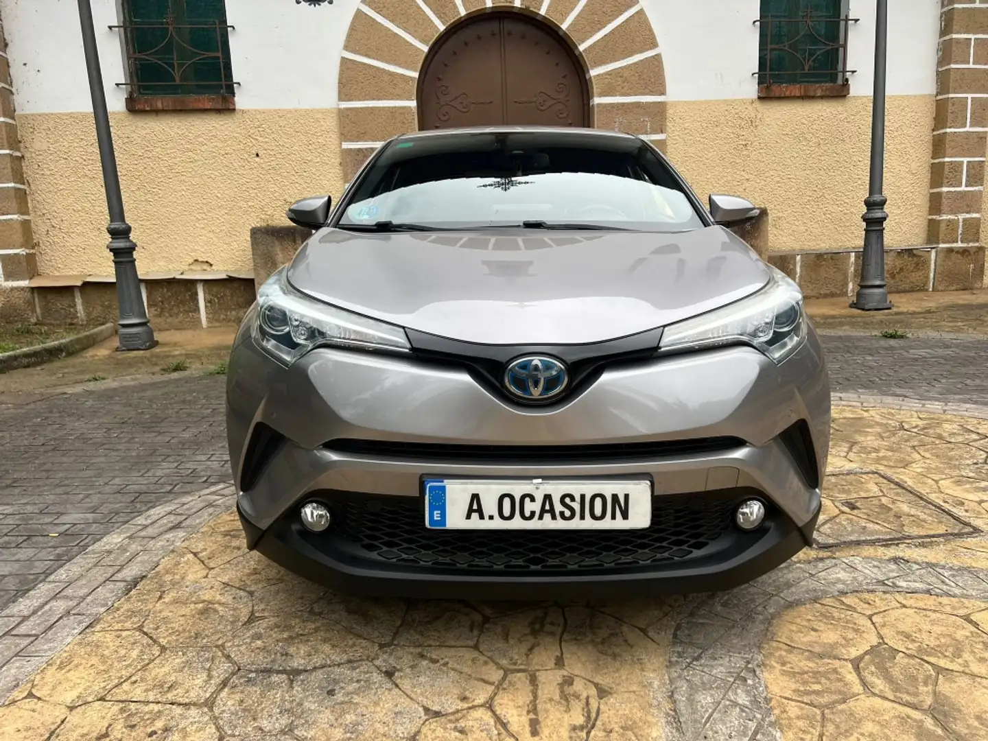 Toyota C-HR 125H Advance Grigio - 2