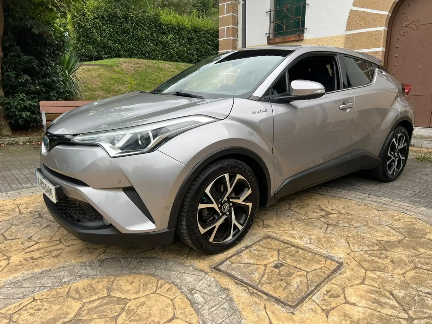 Toyota C-HR 125H Advance Grigio - 1