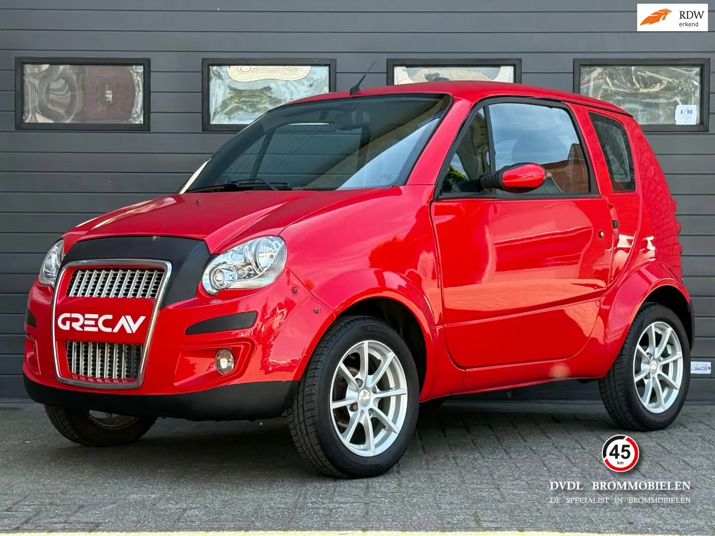 Grecav Sonique DCI Brommobiel 45km auto 2012 | Aixam Ligier Rot - 1