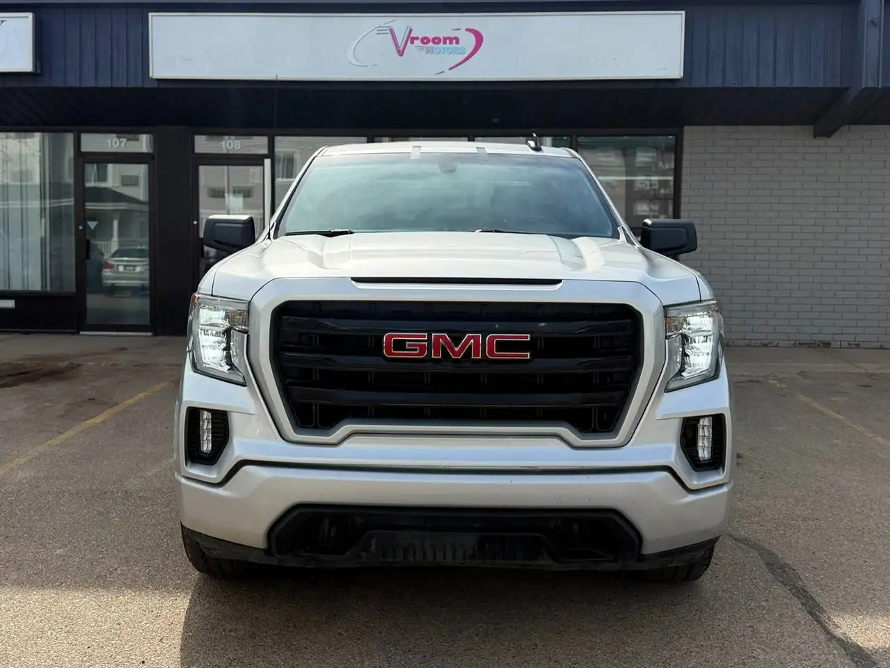 GMC Sierra 1500 снимка GMC Sierra 1500