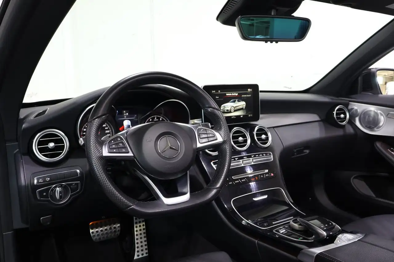 Mercedes-Benz C-Class photo Mercedes-Benz C-Class