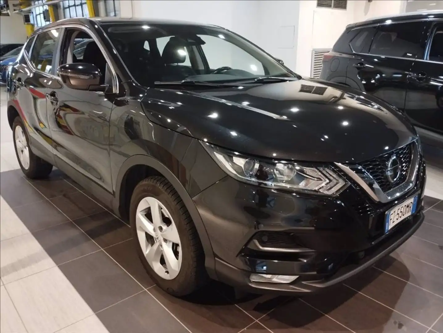 Nissan Qashqai 1.3 dig-t Business 140cv Nero - 1