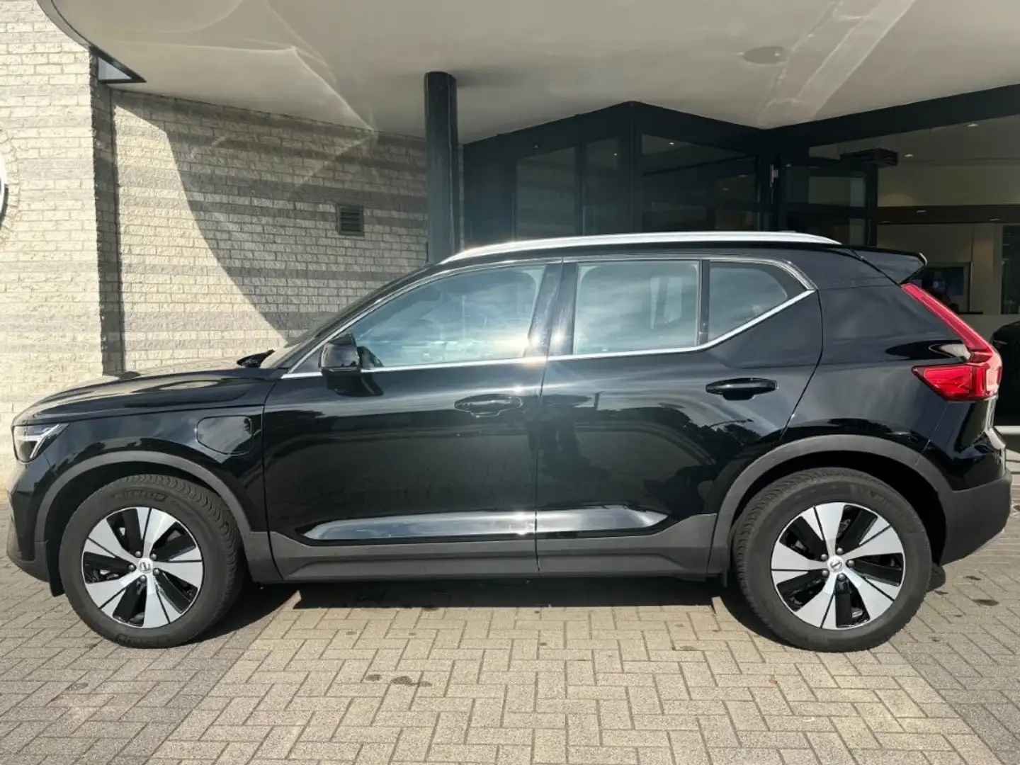 Volvo XC40 T4 Twin Engine 211pk GT Core Bright | Cam.achter | Zwart - 2