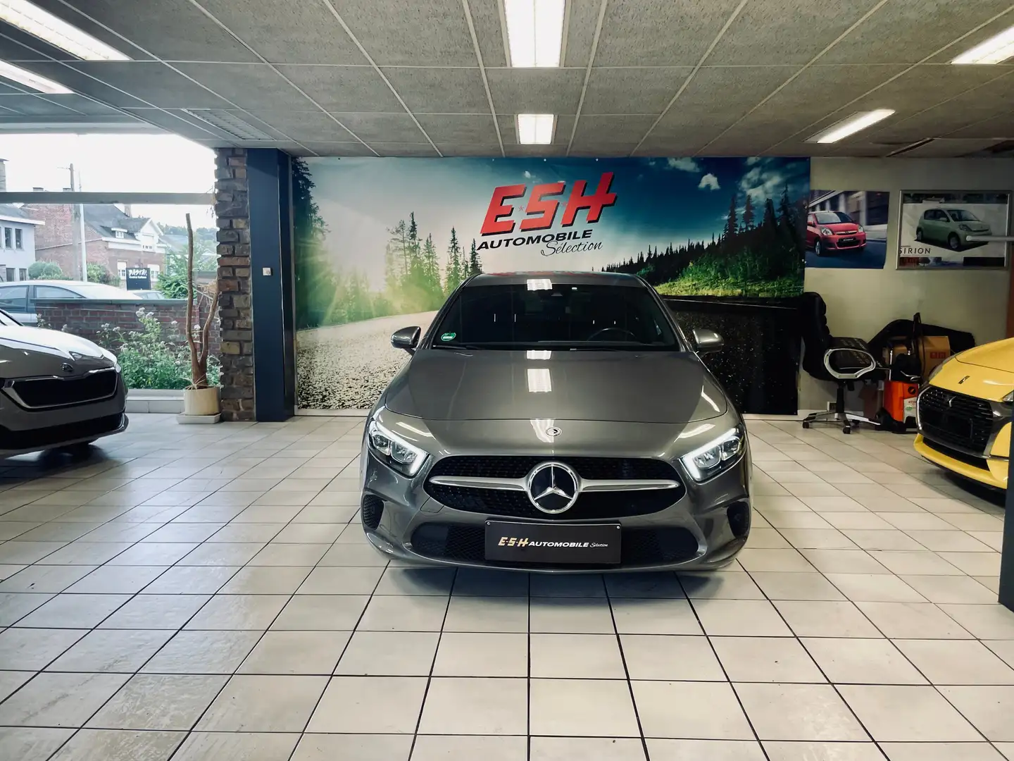 Mercedes-Benz A 180 A 180 d B.AUTO/FULL LED/GARANTIE 12 MOIS - 2