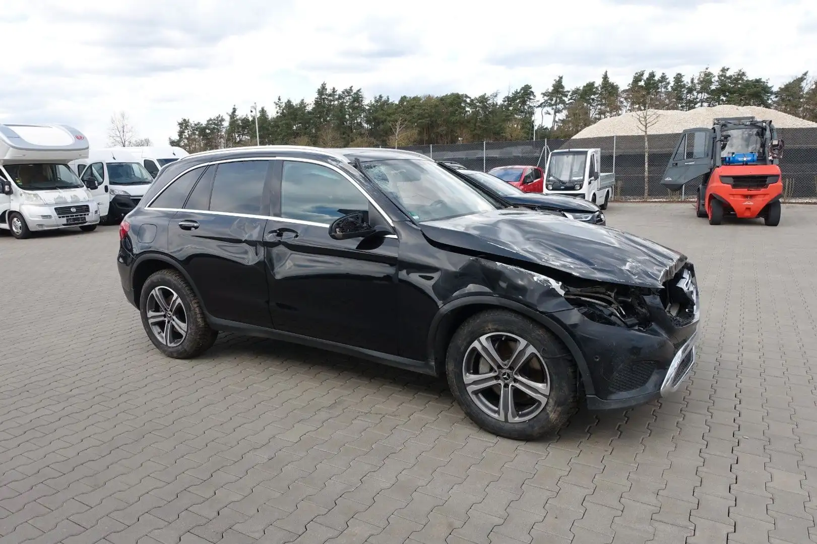 Mercedes-Benz GLC 220 d 4Matic Exclusive *Pano*Navi* Schwarz - 2