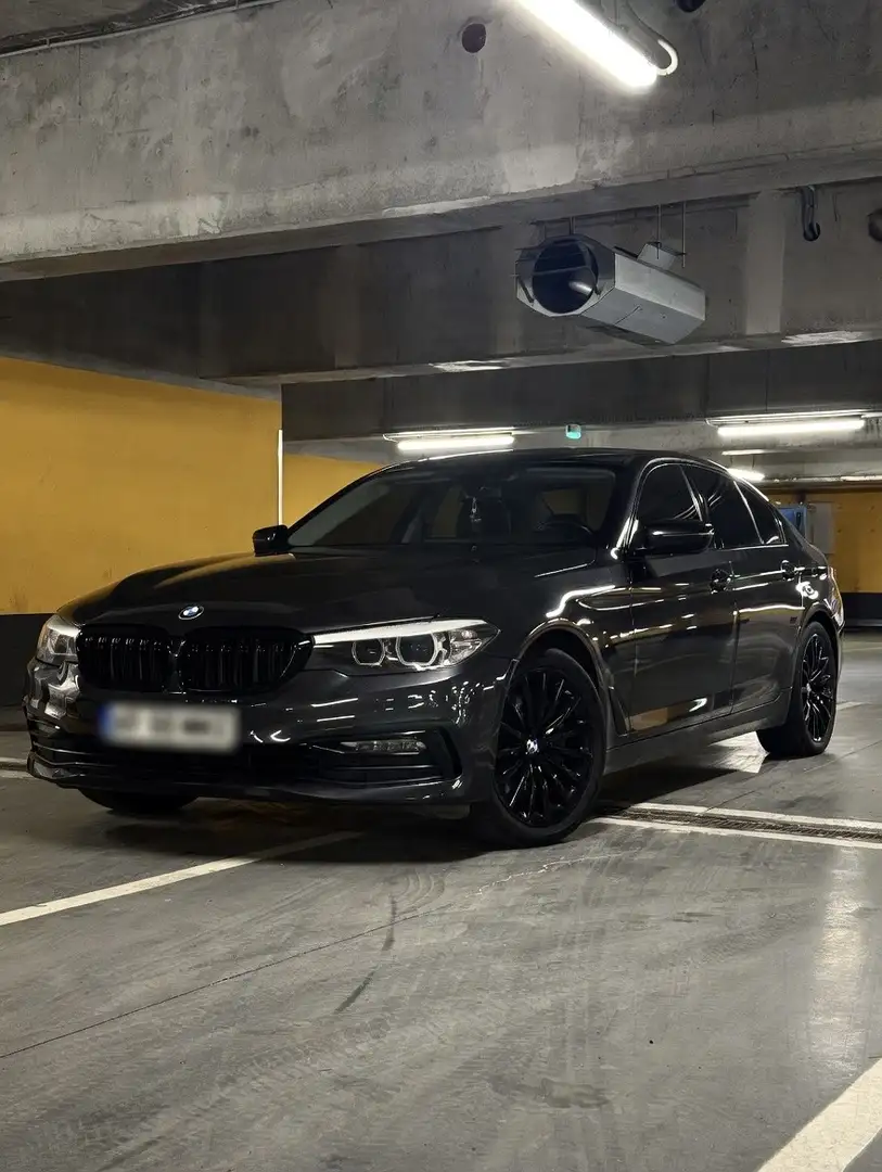 BMW 540 540i Xdrive Luxury Line - 1