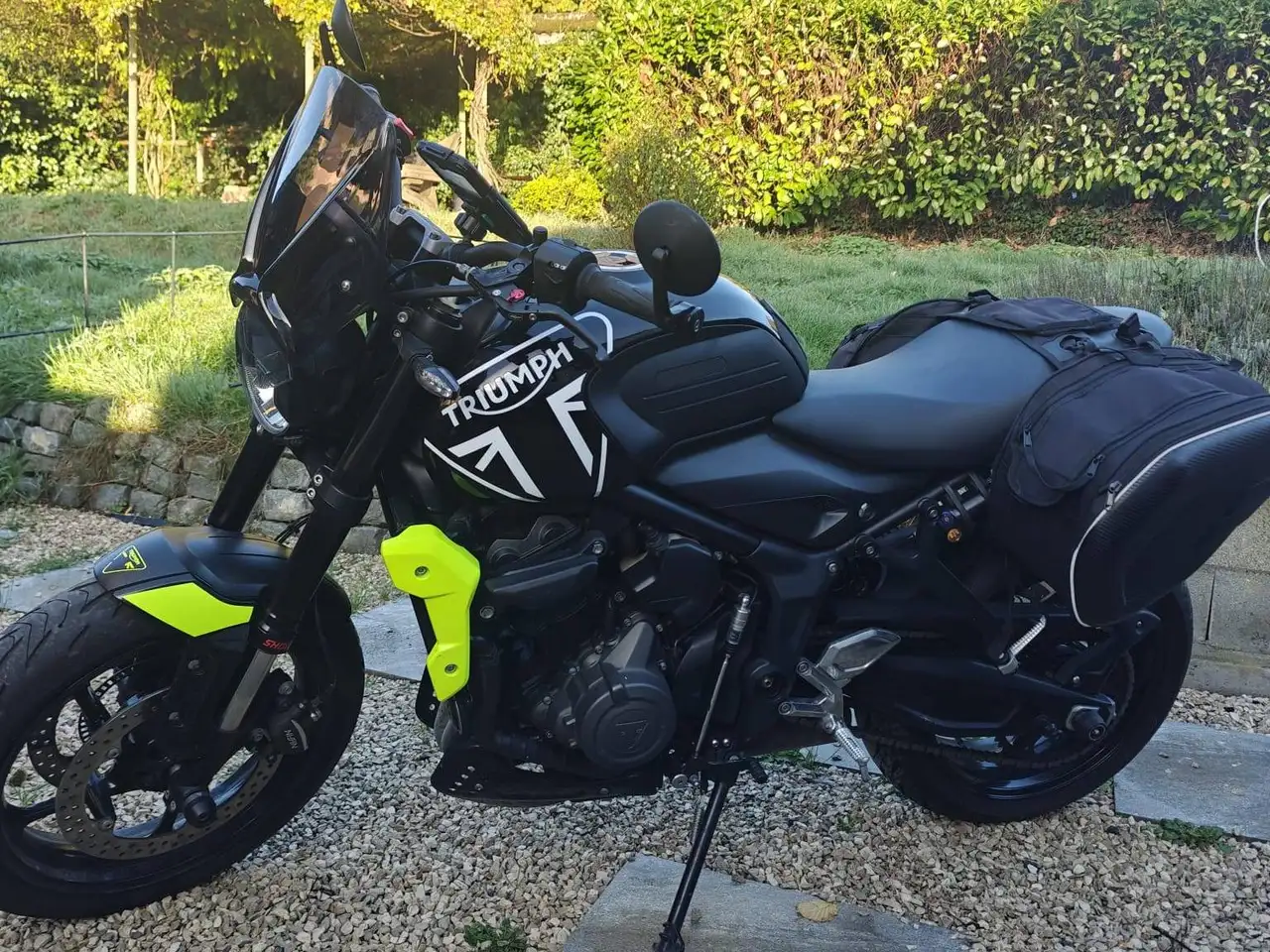 Triumph Trident 660