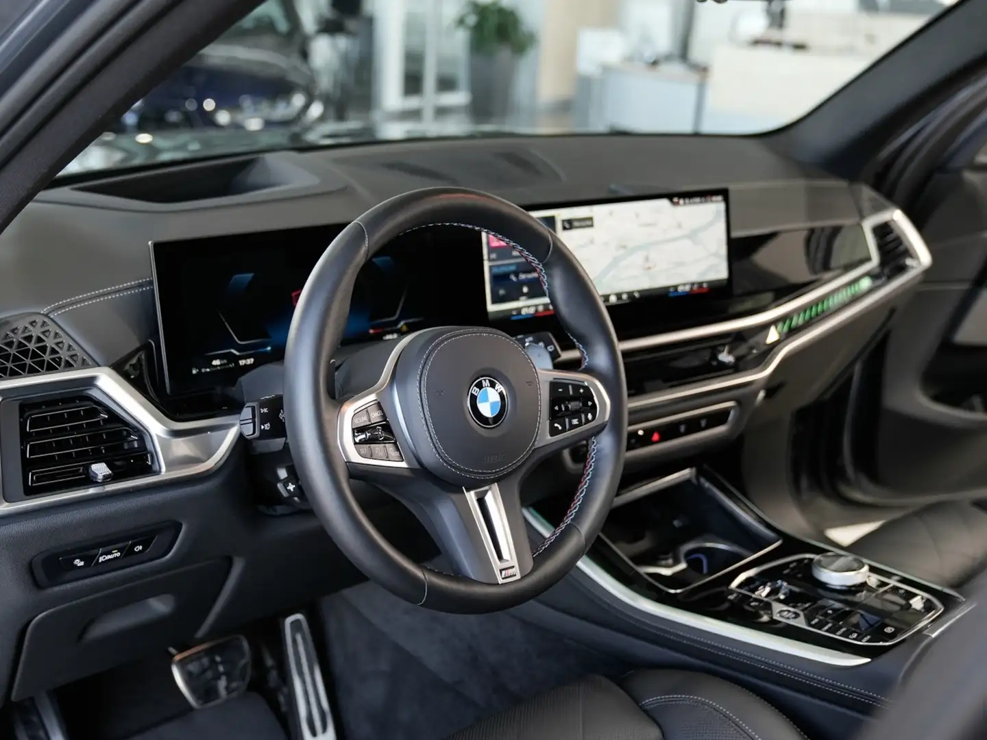 BMW X5 M60i M PRO Sitzbelüftung Luftfed. Massage Grau - 2
