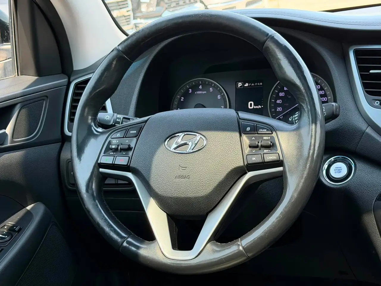 Hyundai TUCSON снимка Hyundai TUCSON