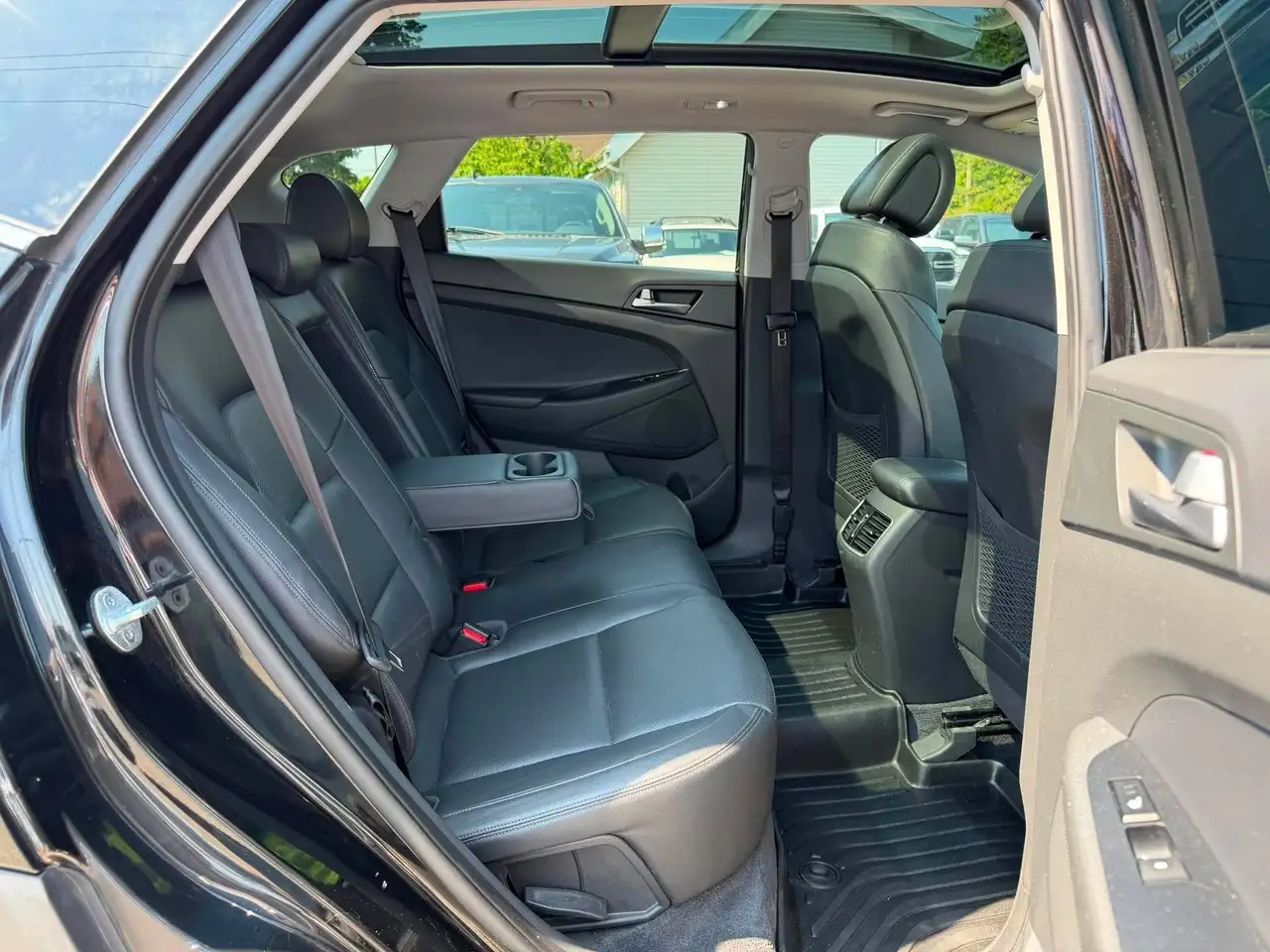 Hyundai TUCSON снимка Hyundai TUCSON