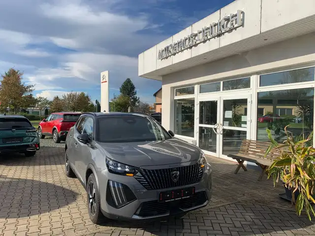 Peugeot 2008 Hybrid 145 GT