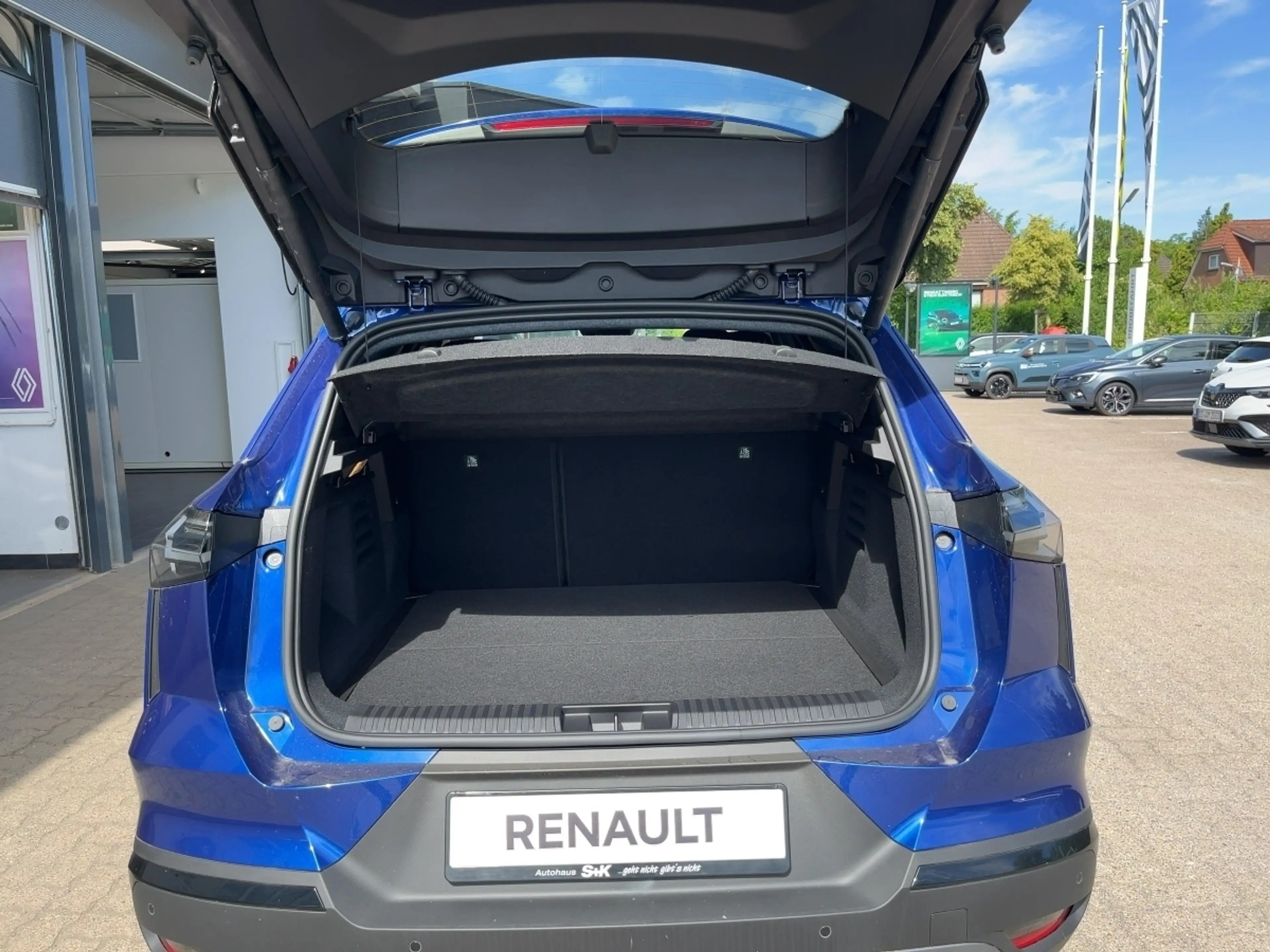 Renault Symbioz Esprit Alpine E-TECH Full Hybrid 160+H/K+GJR+LED — photo 13