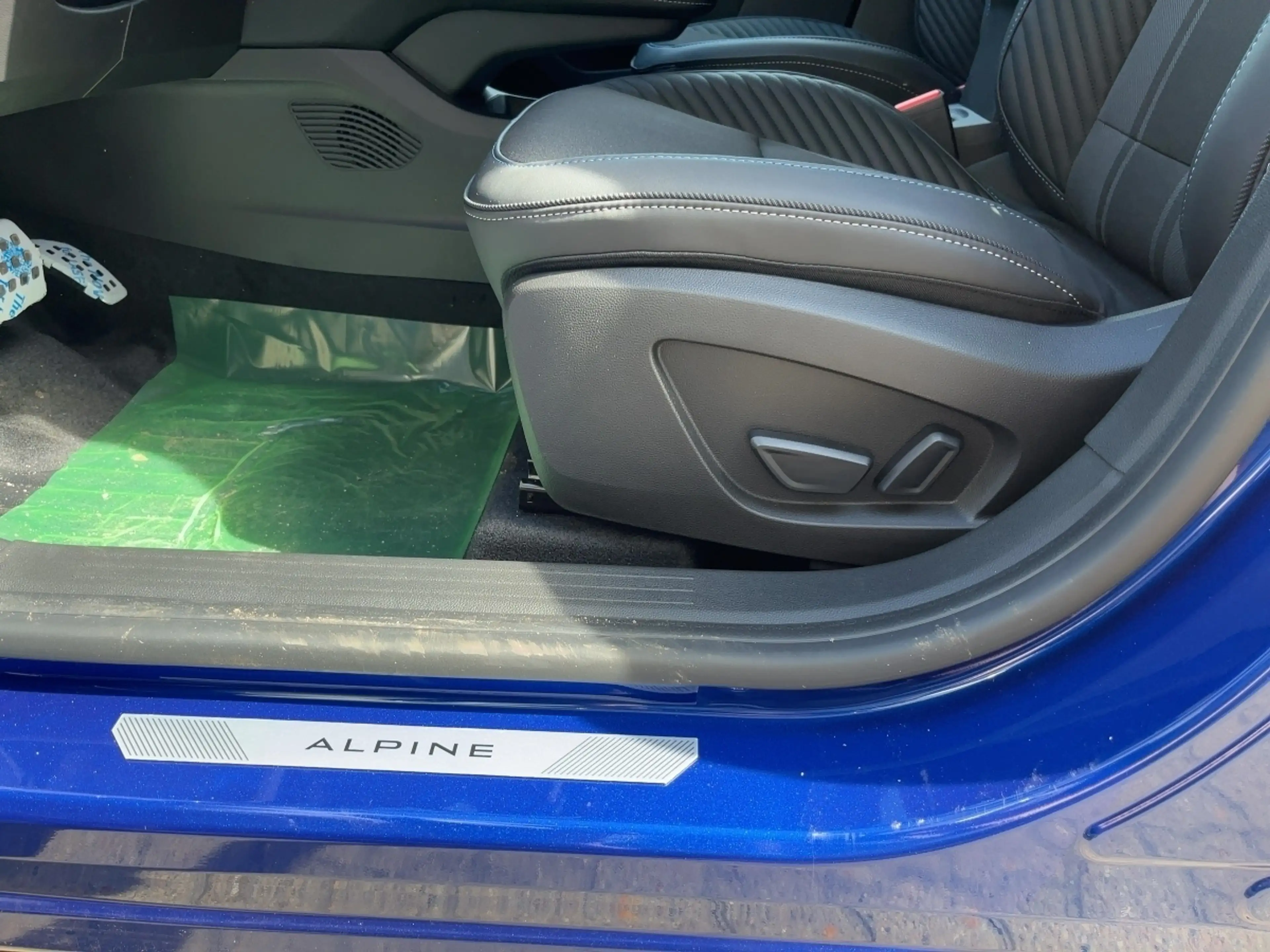 Renault Symbioz Esprit Alpine E-TECH Full Hybrid 160+H/K+GJR+LED — photo 15