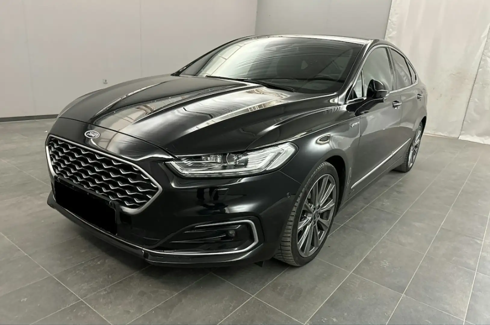 Ford Mondeo 2.0 EcoBlue Vignale ALLRAD*Sitzlüftung*ACC Zwart - 2