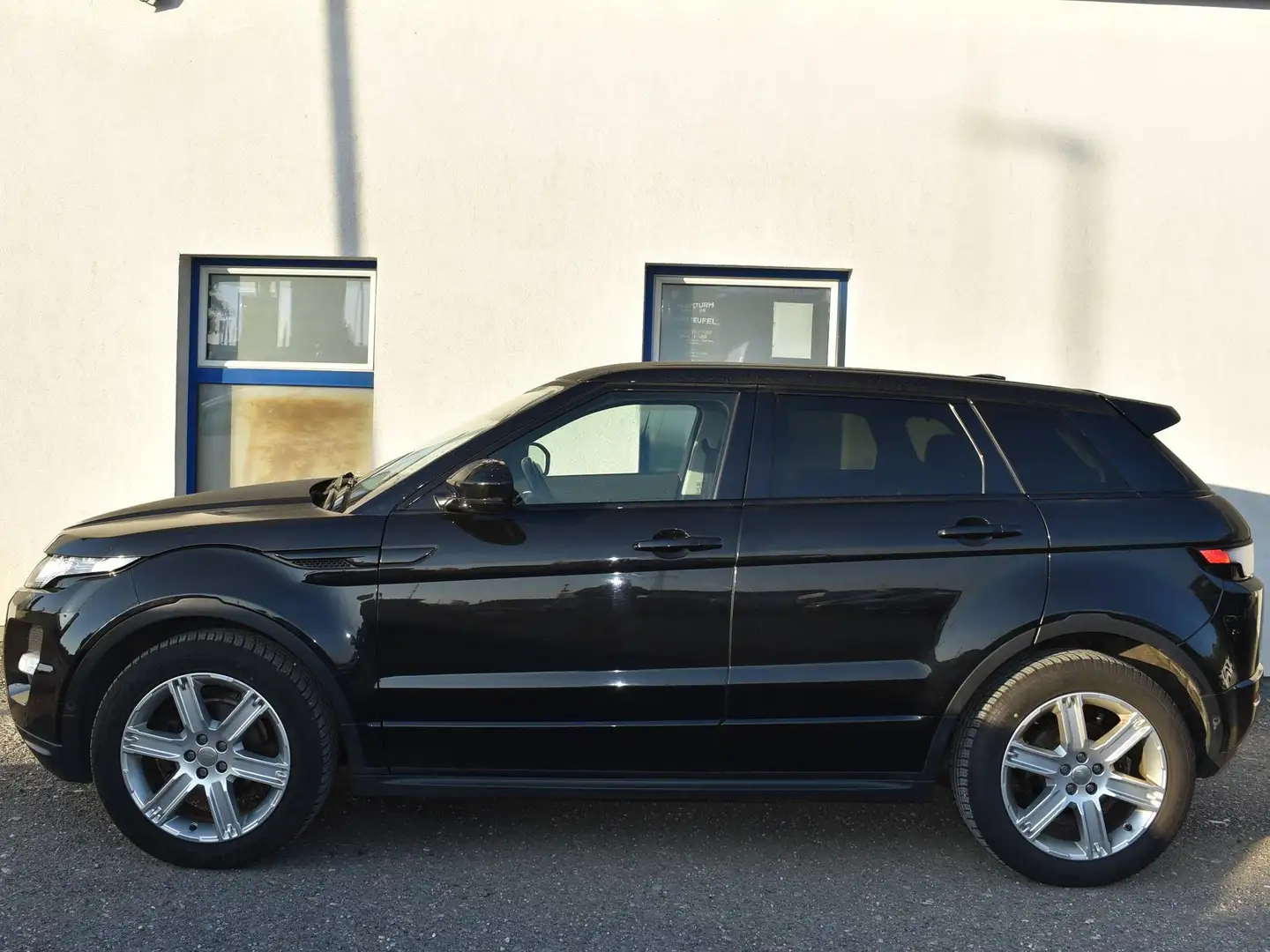 Land Rover Range Rover Evoque Dynamic Aut. 4X4 Schwarz - 2