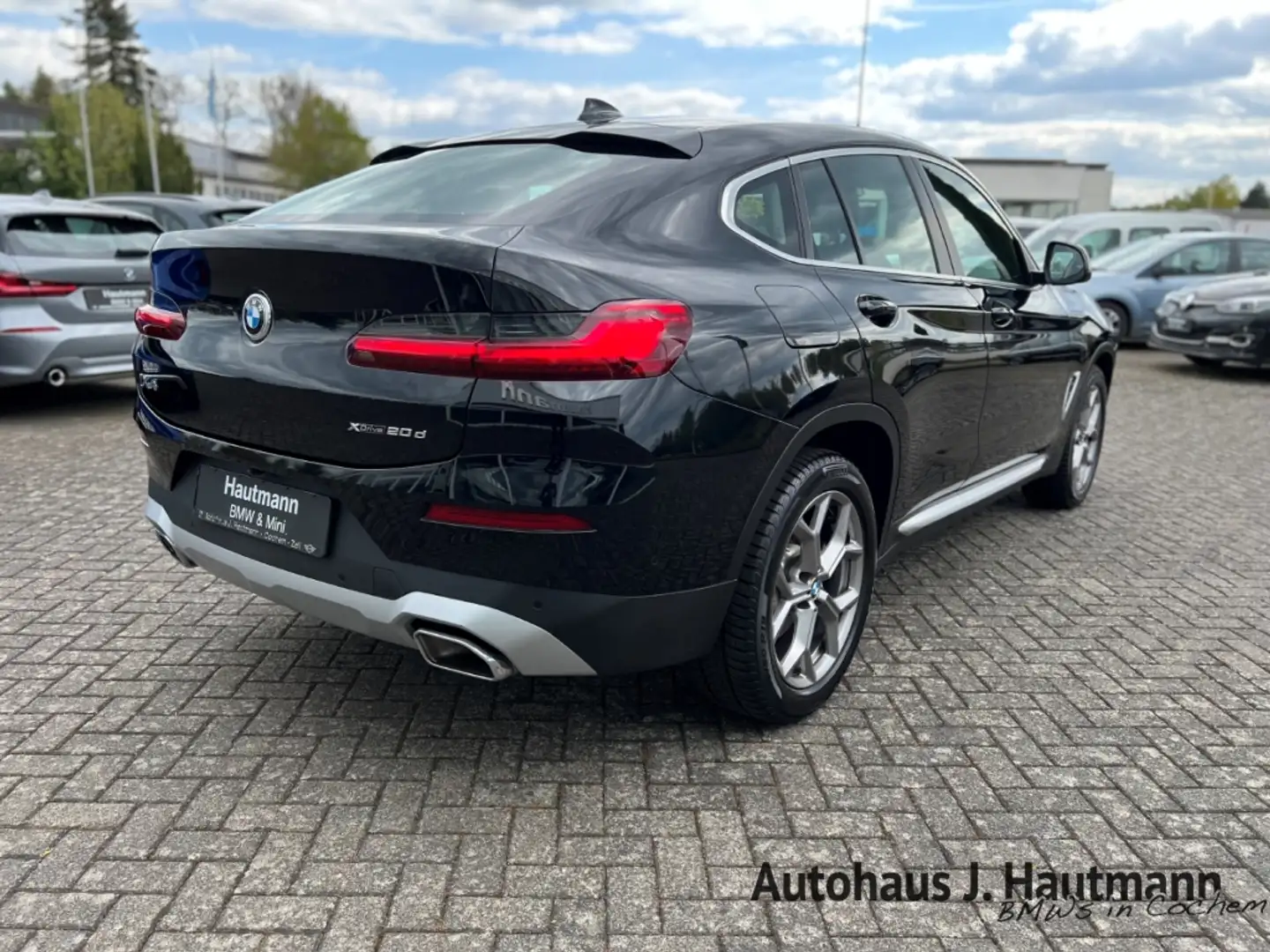 BMW X4 xDrive 20 d *'1.HAND*LASER*HUP*ACC*el.Sitze* Noir - 2
