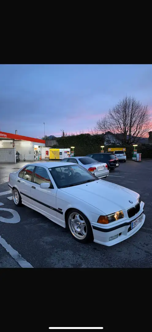 BMW 328 E36 - 1