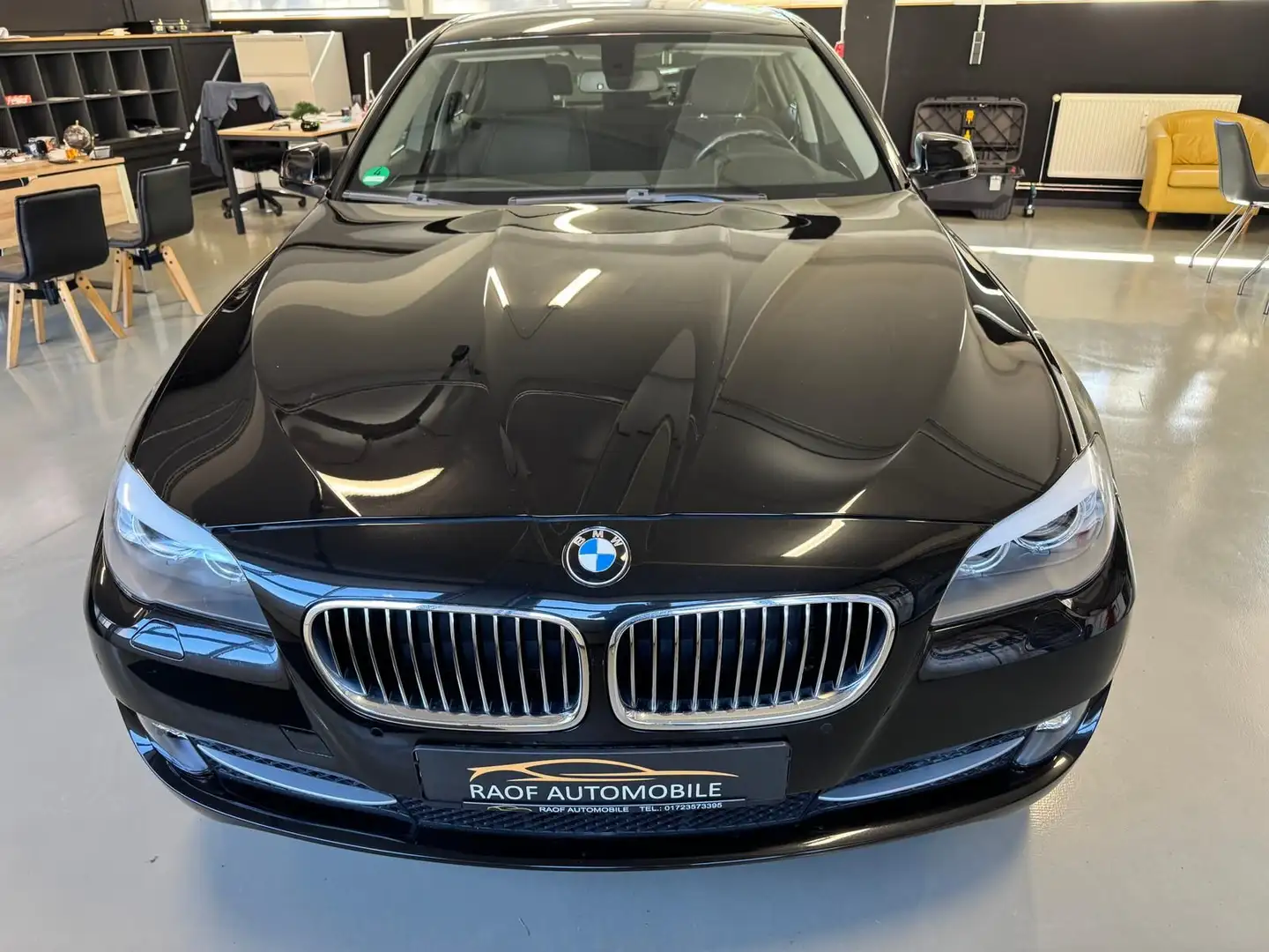 BMW 520 Baureihe 5 Lim. 520i BI-XENON AHK SHZ KLIMA PDC Noir - 2