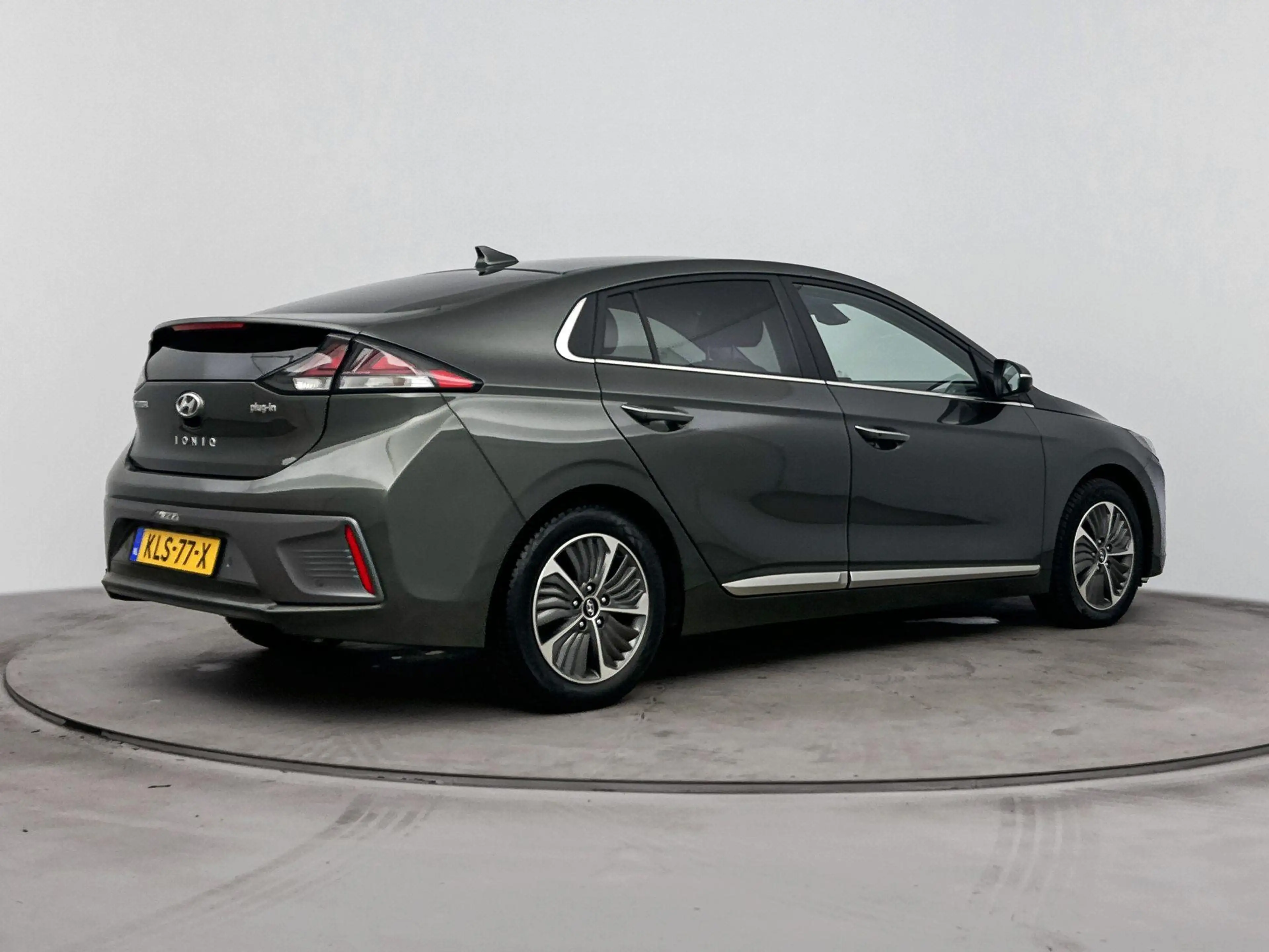 Hyundai IONIQ 1.6 GDi PHEV Premium | Leder | Elektrisch verstelb — photo 2