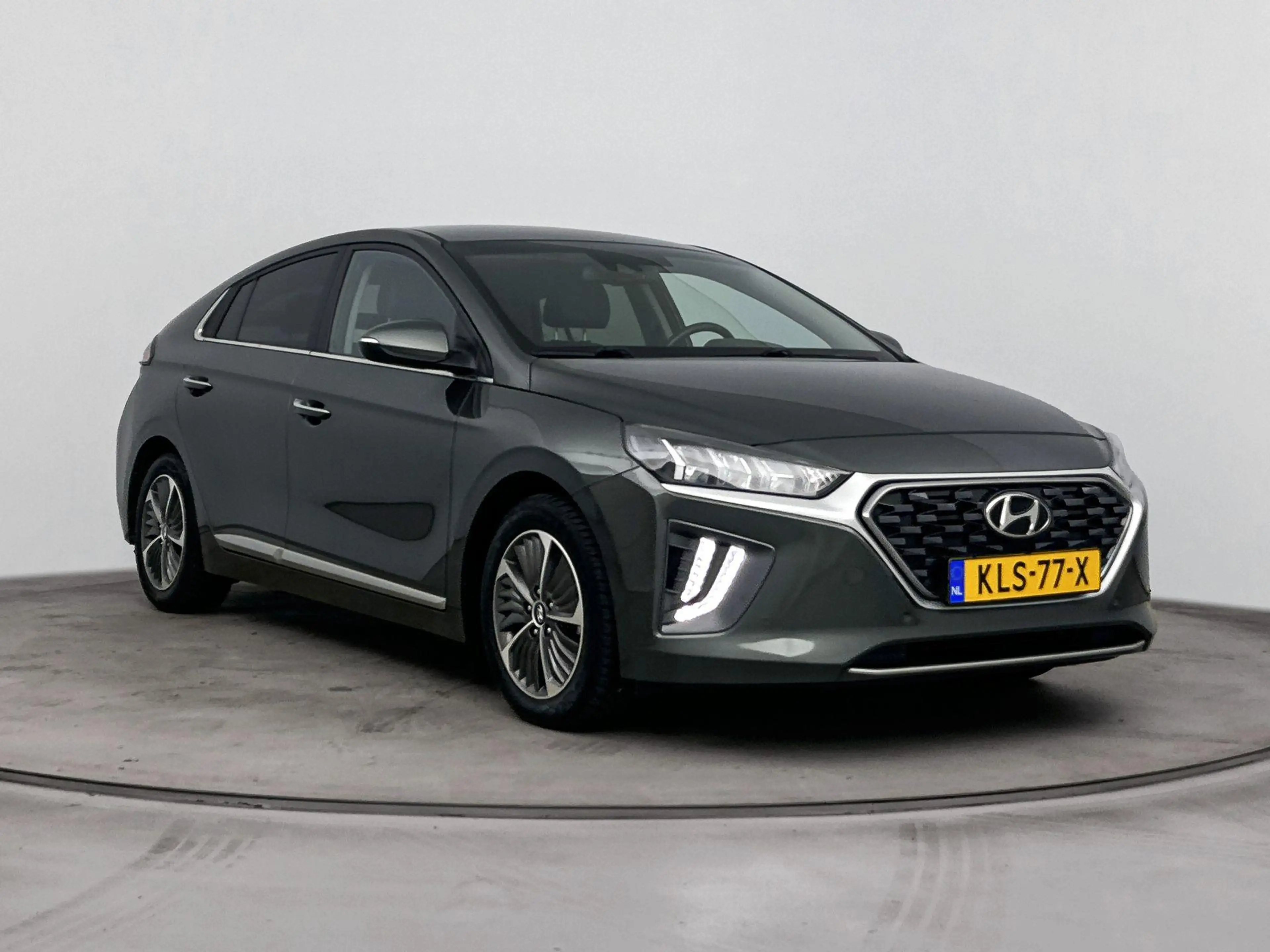 Hyundai IONIQ 1.6 GDi PHEV Premium | Leder | Elektrisch verstelb — photo 6