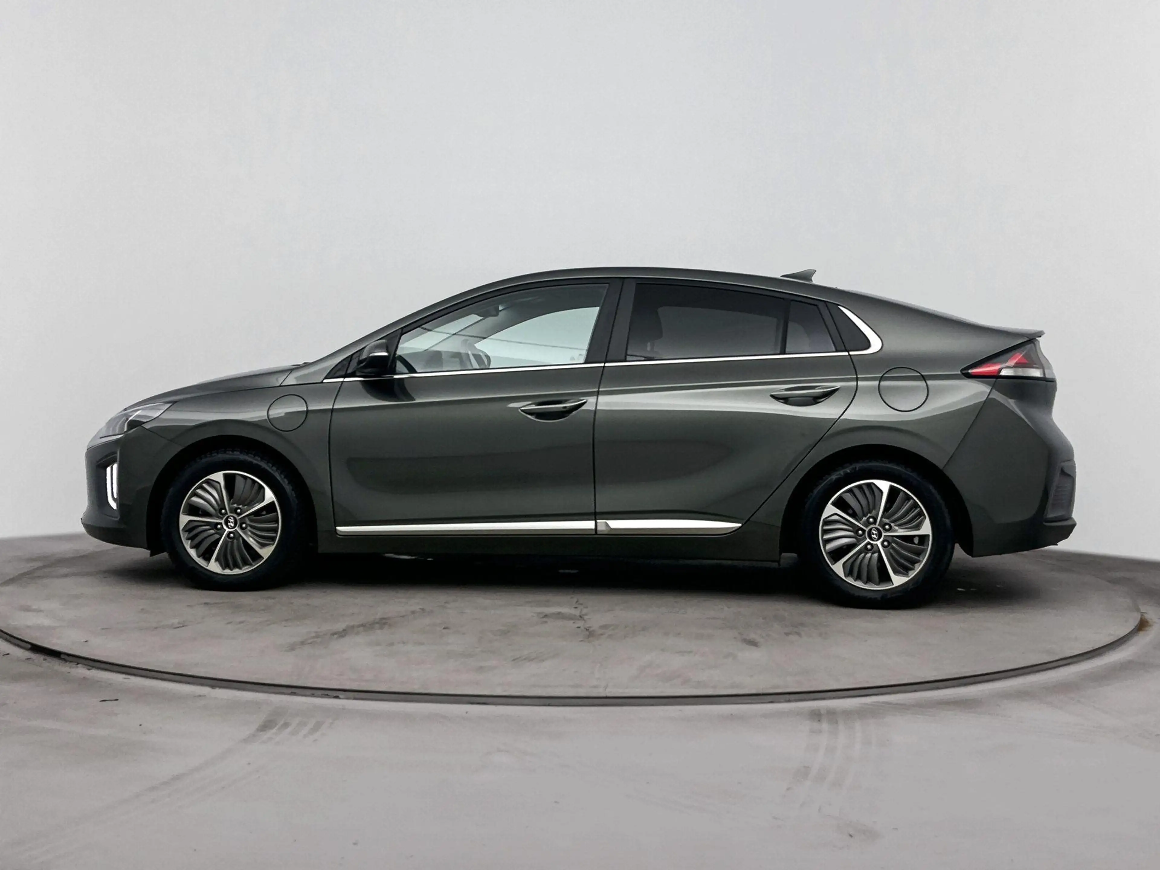 Hyundai IONIQ 1.6 GDi PHEV Premium | Leder | Elektrisch verstelb — photo 3