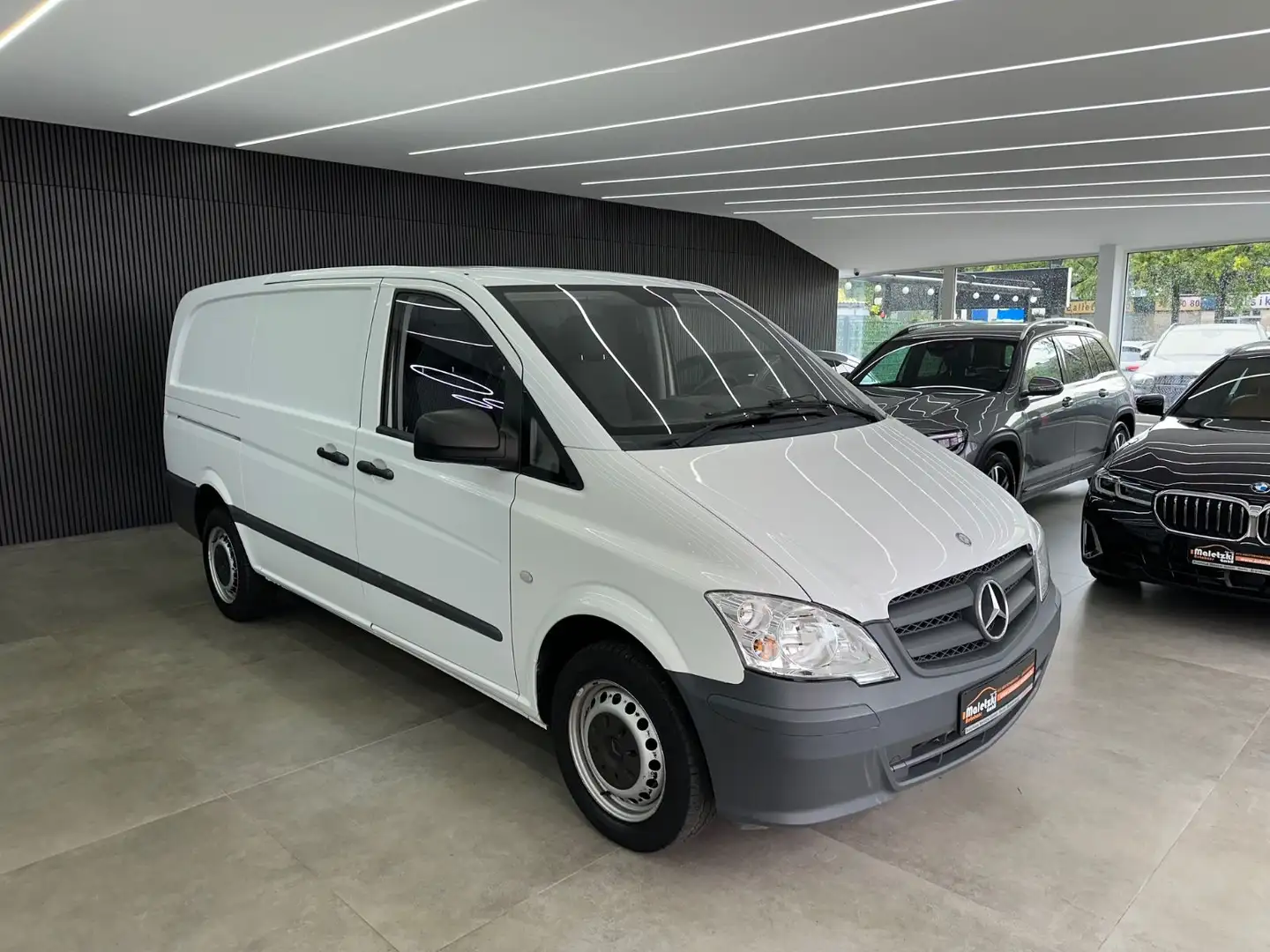 Mercedes-Benz Vito 113 CDI Kasten Worker Lang*1.Hand*Radio* Blanco - 1