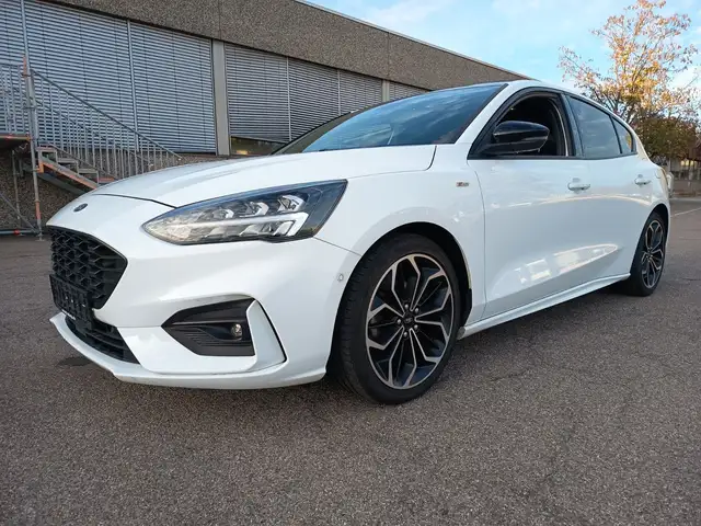 Ford Focus Lim. ST Line