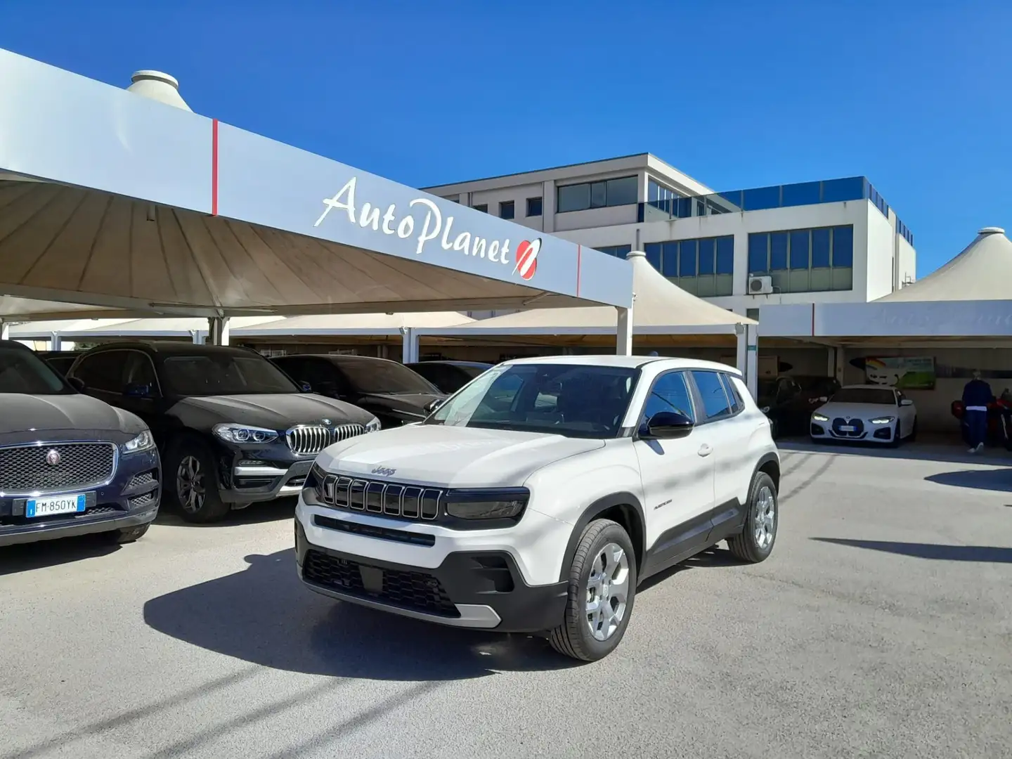 Jeep Avenger Avenger 1.2 Turbo 100 CV Altitude Weiß - 2