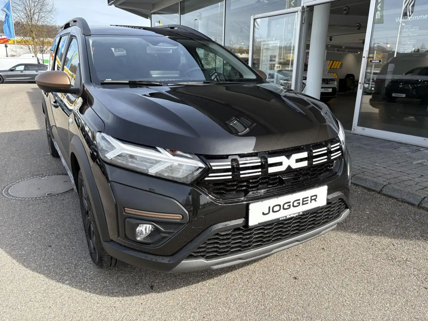 Dacia Jogger Extreme HYBRID 140 Klima Einparkhilfe Zwart - 2