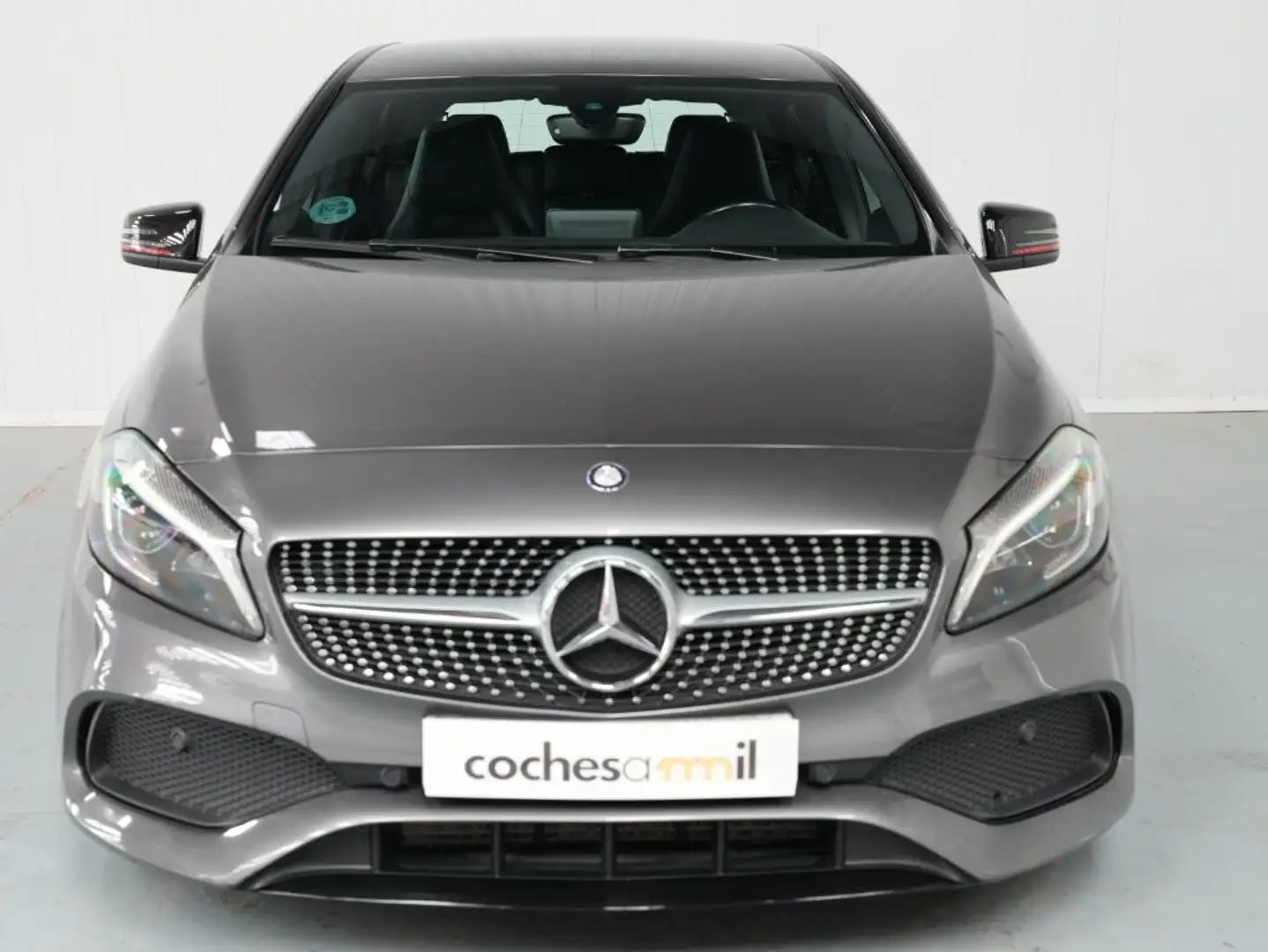 Mercedes-Benz A 200 200d 7G-DCT Plateado - 2