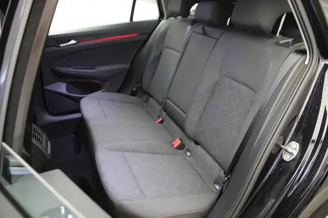 Volkswagen Golf view 13