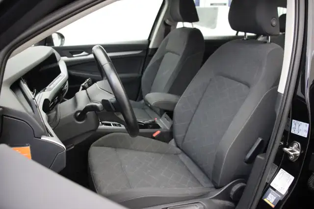Volkswagen Golf view 12