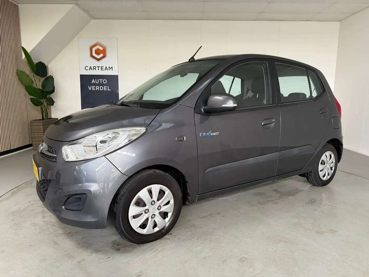 Hyundai i10 1.0 Black pack Airco Grijs - 1