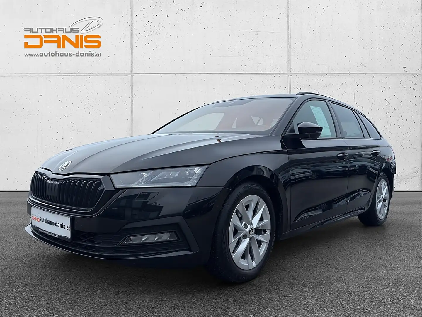 Skoda Octavia Combi 2,0 TDI Style DSG Black Line/Navi/Matrix/ACC Schwarz - 1