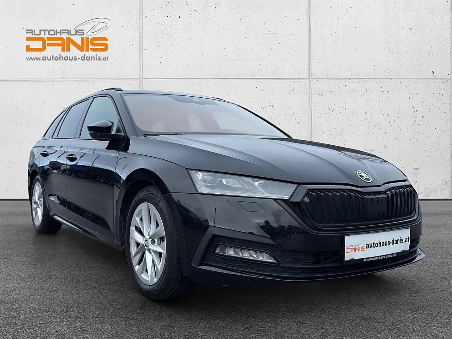 Skoda Octavia Combi 2,0 TDI Style DSG Black Line/Navi/Matrix/ACC Schwarz - 2