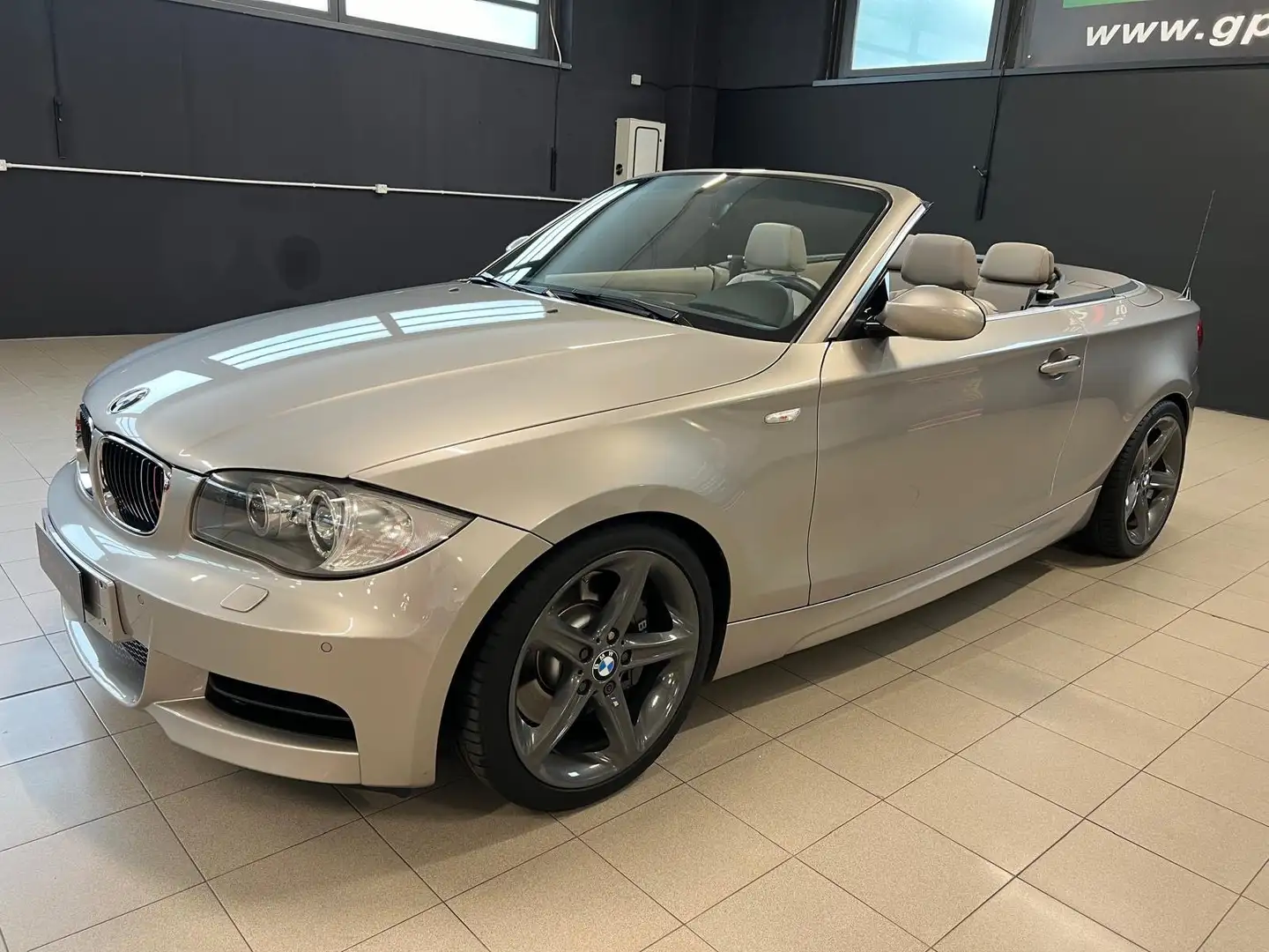 BMW 135 i Cabrio M-sport 306CV  MANUALE ! 1 PROPRIETARIO ! Gri - 2