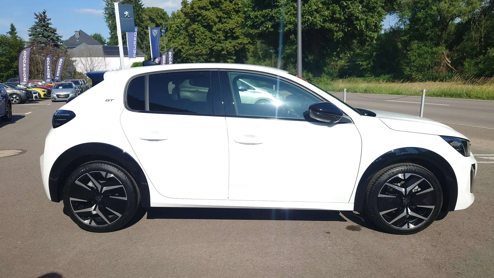 Peugeot 208 Hybrid 100 GT Wit - 2