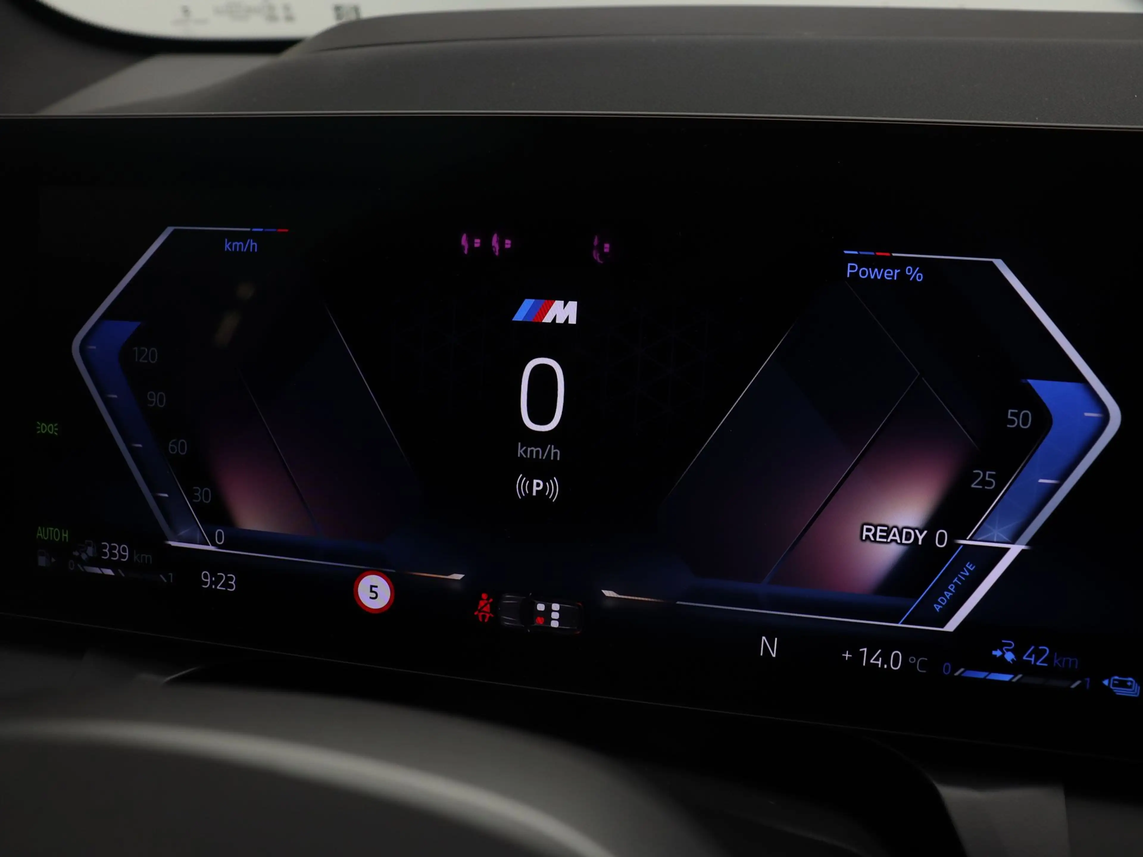 BMW X3 30e xDrive — photo 3