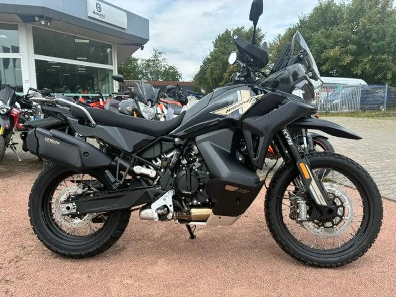 Cfmoto
