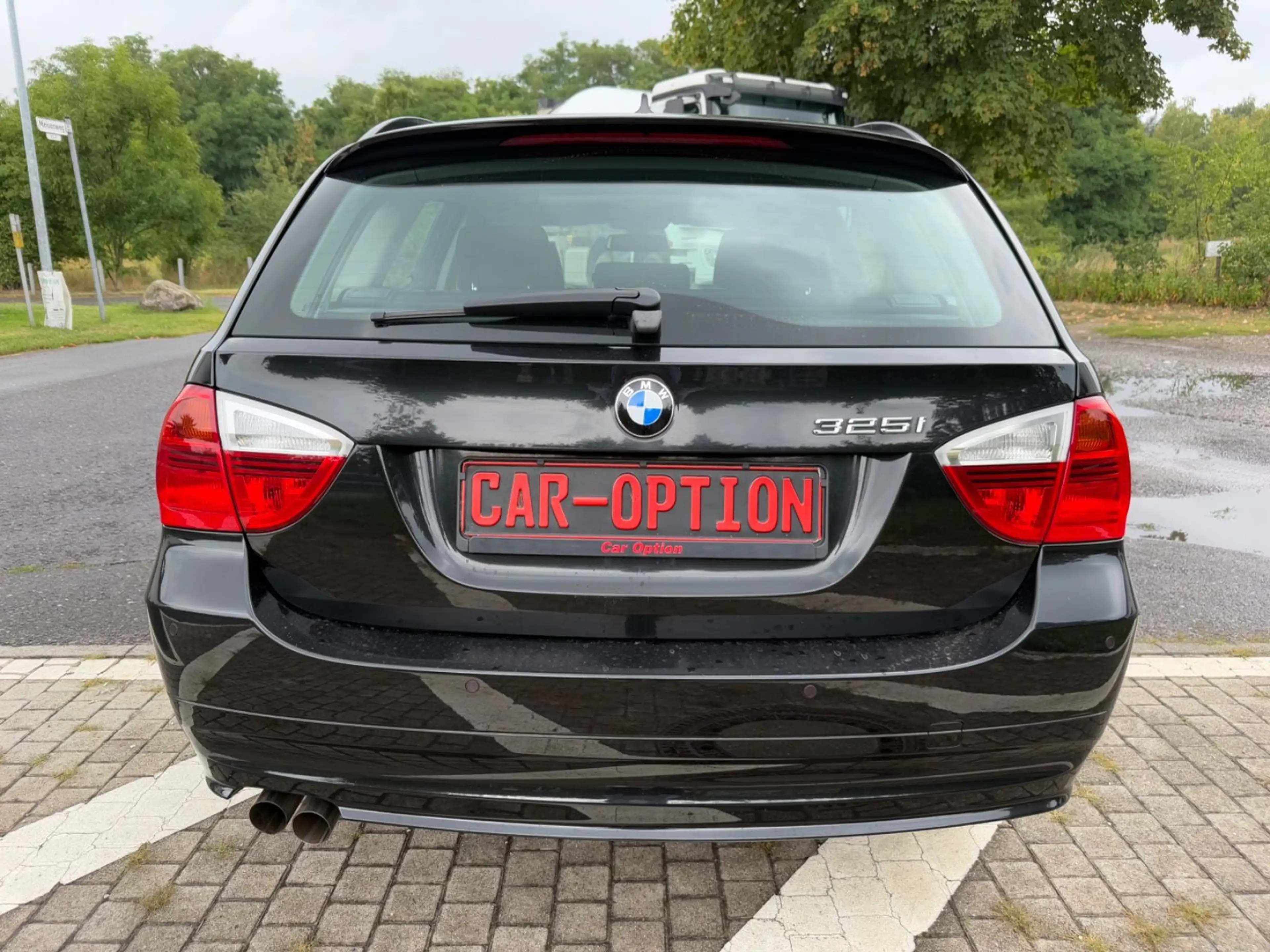 BMW 325 i Touring/Automatik/Panorama/Xenon/Teilleder — photo 8