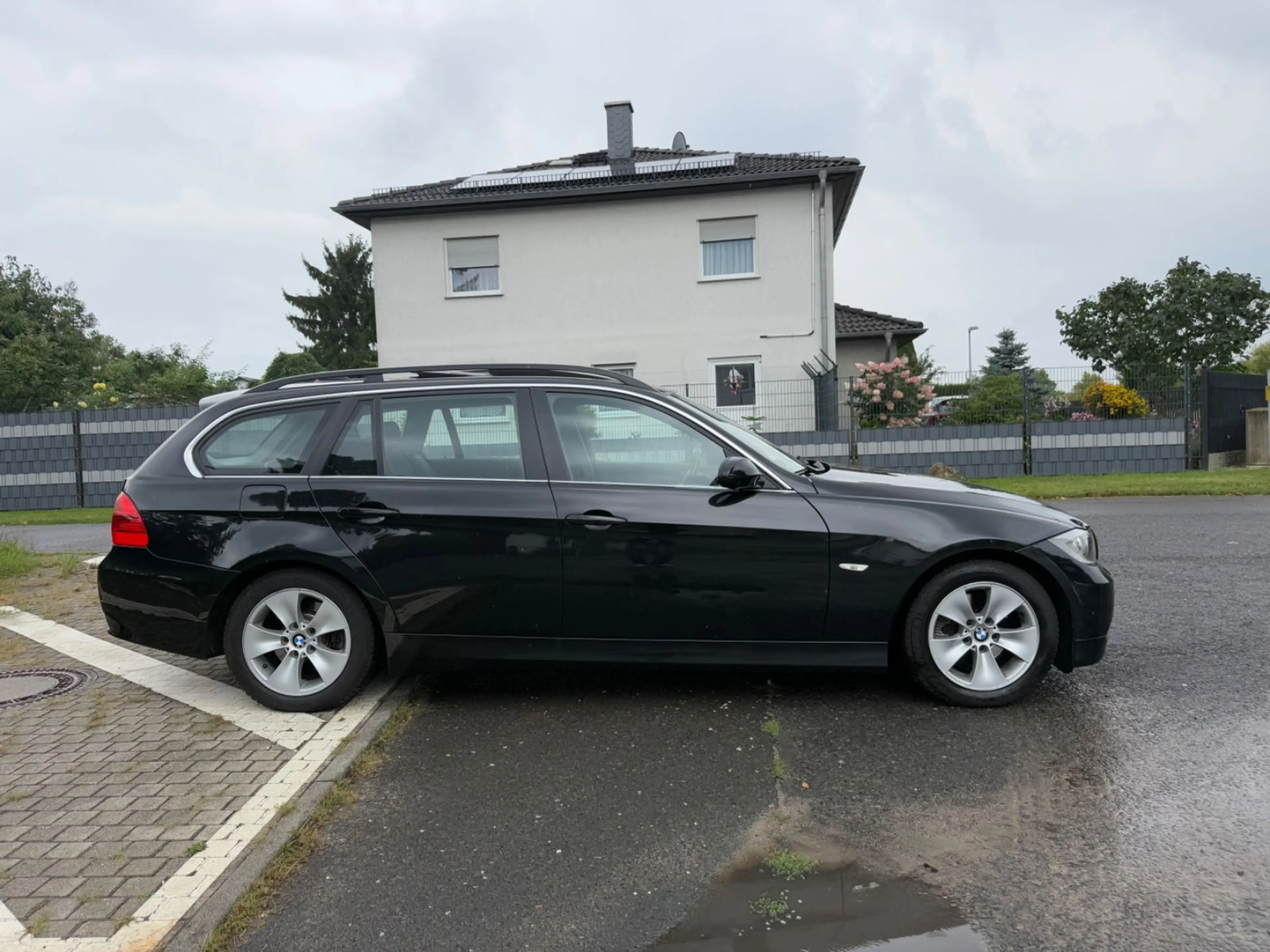 BMW 325 i Touring/Automatik/Panorama/Xenon/Teilleder — photo 6