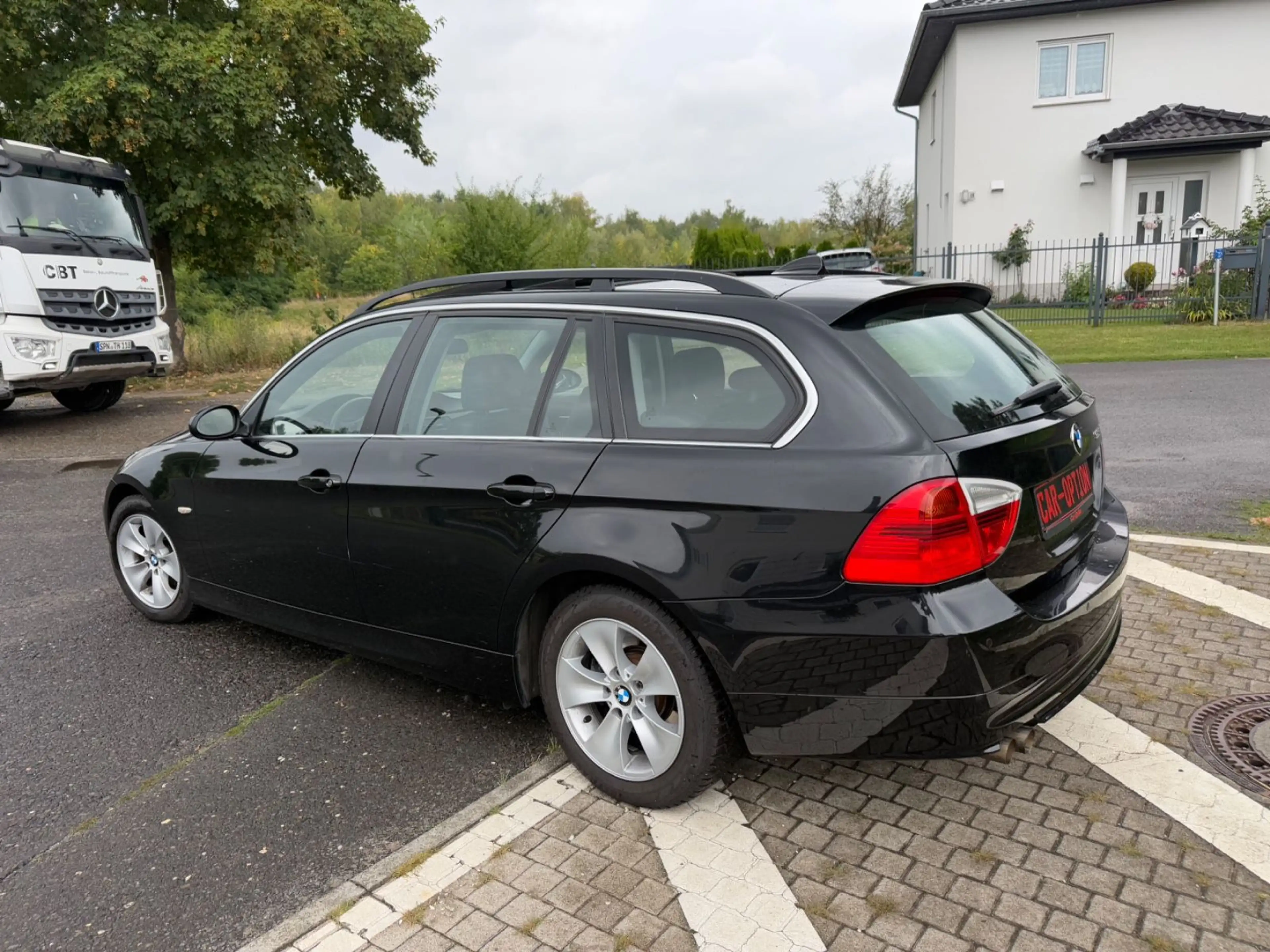 BMW 325 i Touring/Automatik/Panorama/Xenon/Teilleder — photo 5